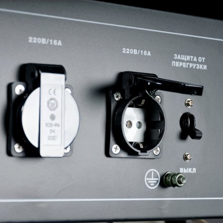 Бензиновый генератор FUBAG BS 3300 A ES с электростартером и коннектором автоматики в Хабаровске фото